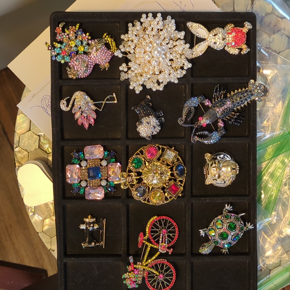 Colorful Brooch Collection - Picture 14 of 14